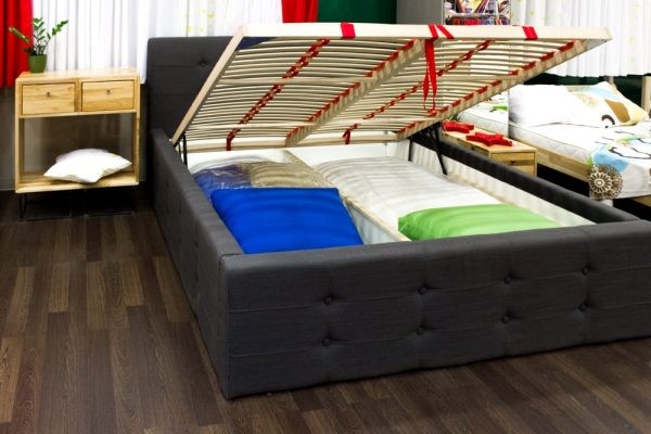 Krevet sa kutijom za posteljinu + podizna podnica